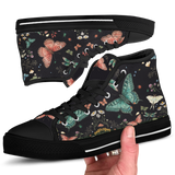Aurelia High Tops black sole in hand