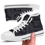 Acherontia High Tops white sole in hand