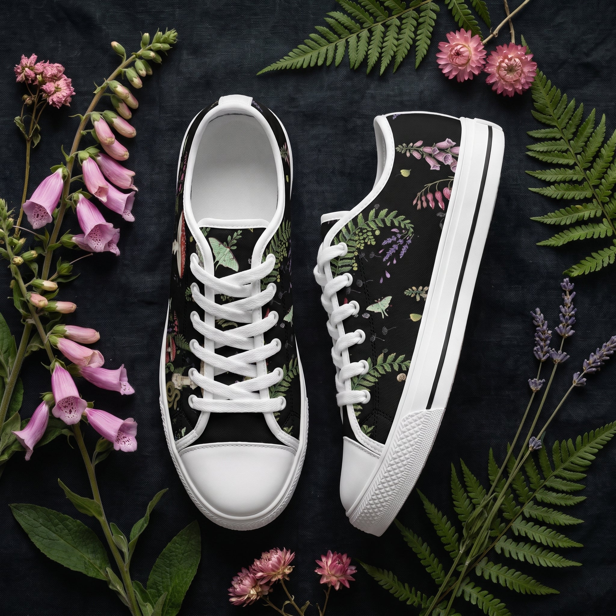 Digitalis Low Tops - Flat Decor