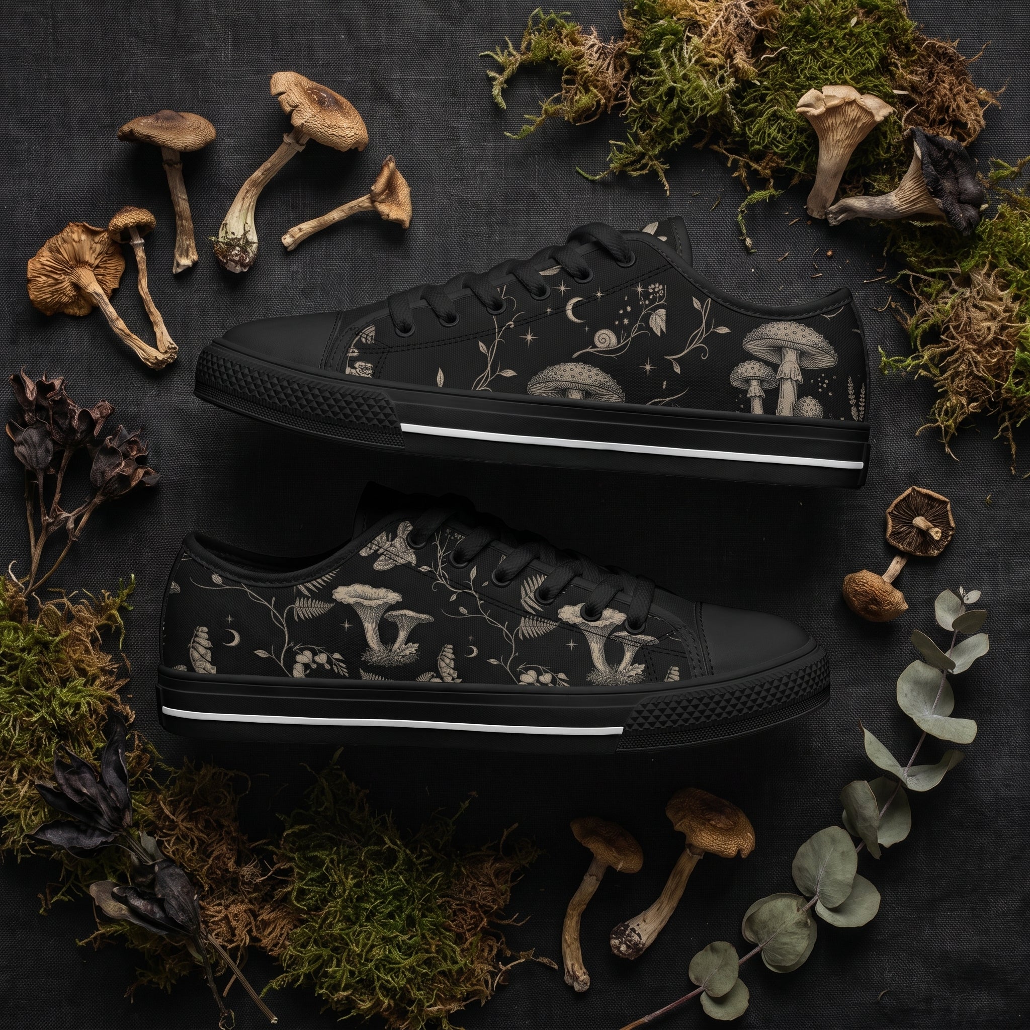 Mycelia Low Tops - Flat Decor