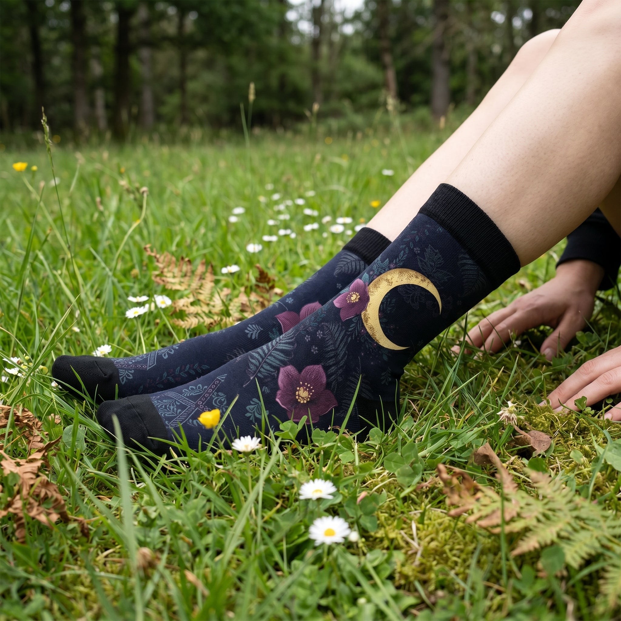 Vespertine Socks outdoor